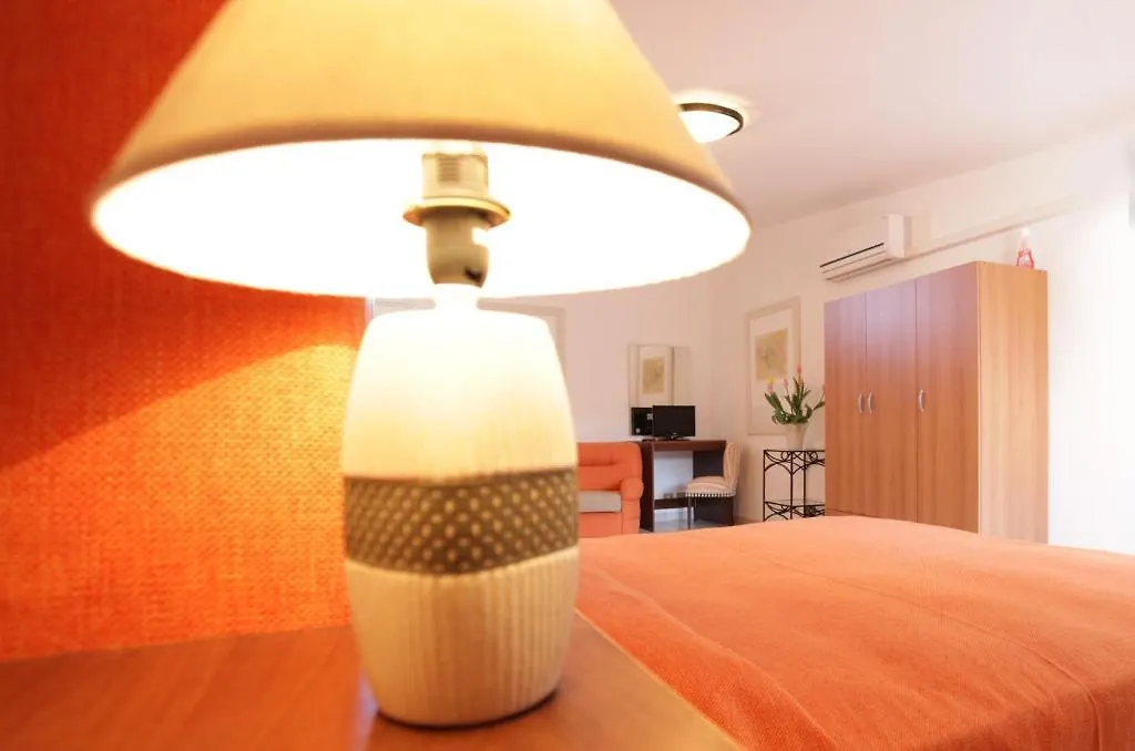 Case Francesco Ragusa Apartment